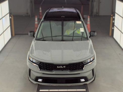 Used 2023 Kia Sorento SX AWD/4WD image 2