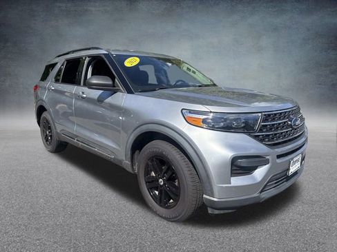 Used 2021 Ford Explorer XLT image 29