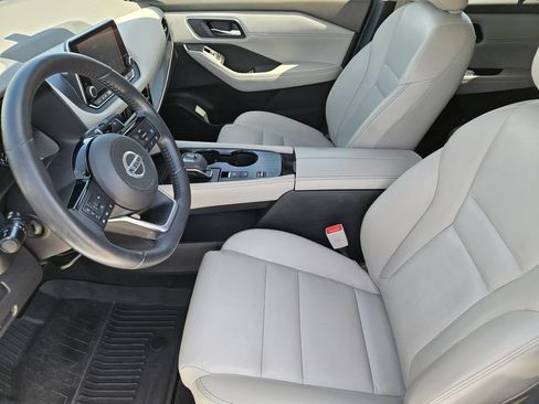 Used 2021 Nissan Rogue SL FWD image 9