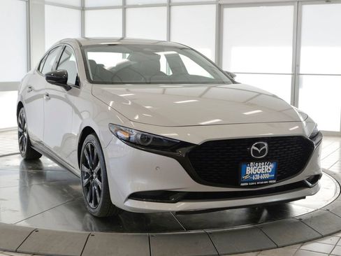 Certified 2025 MAZDA MAZDA3 2.5 Turbo Sedan w/Premium Plus image 2