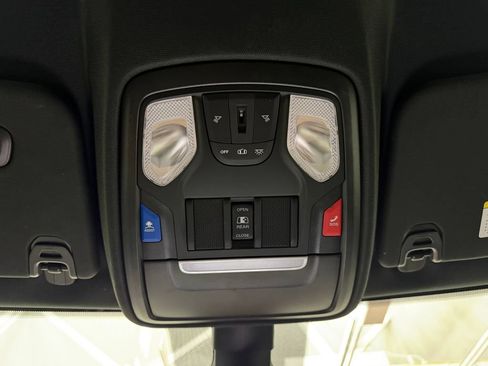 Used 2022 RAM 1500 Big Horn AWD/4WD image 17