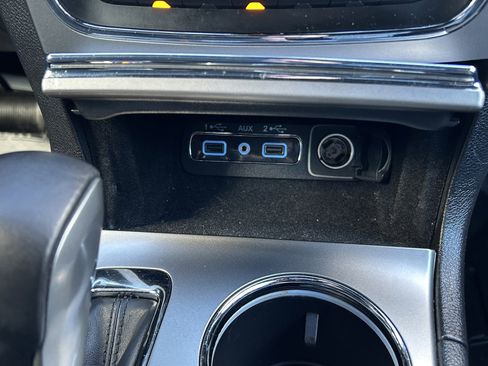 Used 2018 Jeep Grand Cherokee Limited image 32