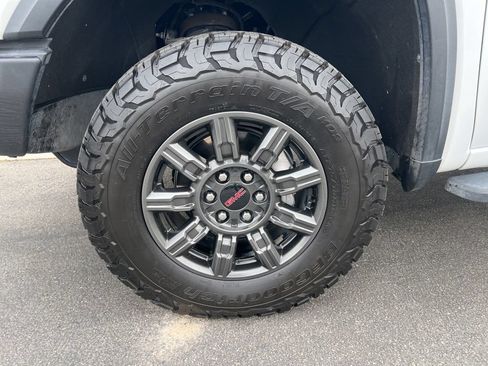 Used 2024 GMC Sierra 1500 AT4X AWD/4WD image 14