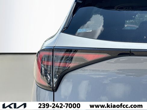 New 2026 Kia Sportage SX FWD image 9
