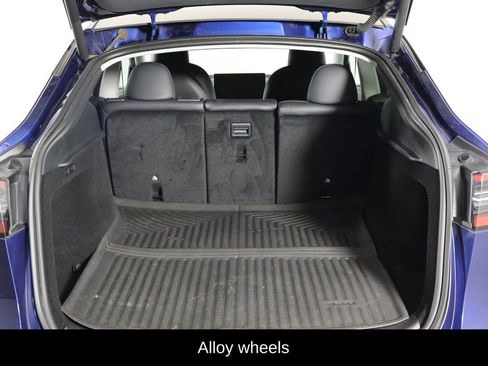 Used 2023 Tesla Model Y Long Range AWD/4WD image 15