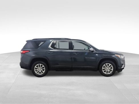 Used 2021 Chevrolet Traverse LT image 6
