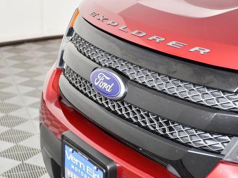 Used 2015 Ford Explorer Sport w/ Equipment Group 401A image 11