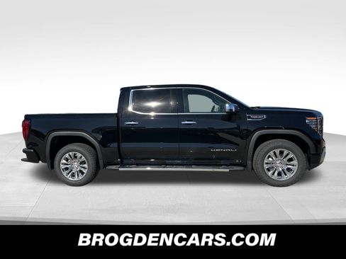 New 2026 GMC Sierra 1500 Denali w/ Technology Package image 2