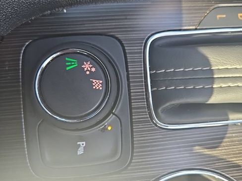 Used 2018 GMC Acadia SLT FWD image 19