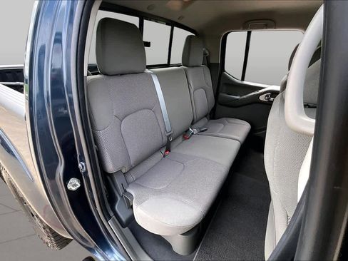 Used 2020 Nissan Frontier SV w/ Midnight Edition Floor Mats AWD/4WD image 20