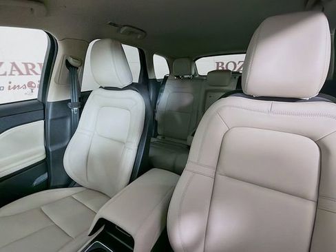 New 2026 Lincoln Corsair Premiere image 23