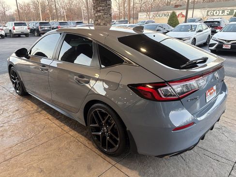 Used 2023 Honda Civic Sport Touring image 8