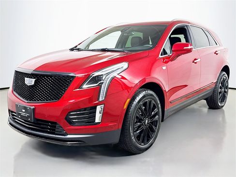 New 2026 Cadillac XT5 Luxury w/ LPO, ONYX Package image 1