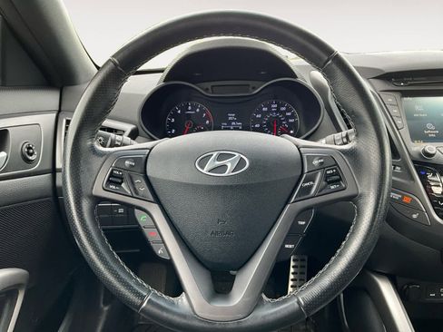 Used 2016 Hyundai Veloster Turbo image 14