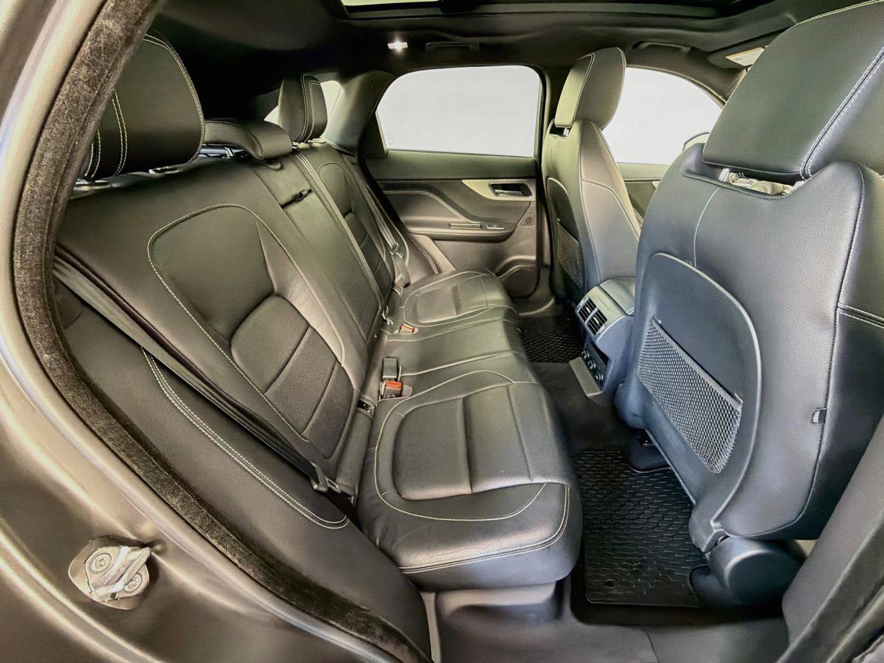 Used 2018 Jaguar F-PACE S AWD/4WD image 43