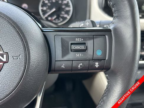 Used 2023 Nissan Rogue SL w/ SL Premium Package AWD/4WD image 8