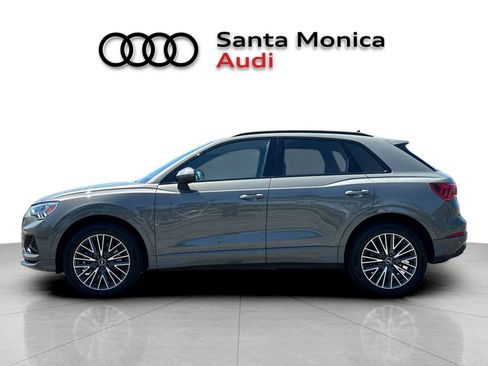 Used 2023 Audi Q3 2.0T Premium w/ Convenience Package AWD/4WD image 5