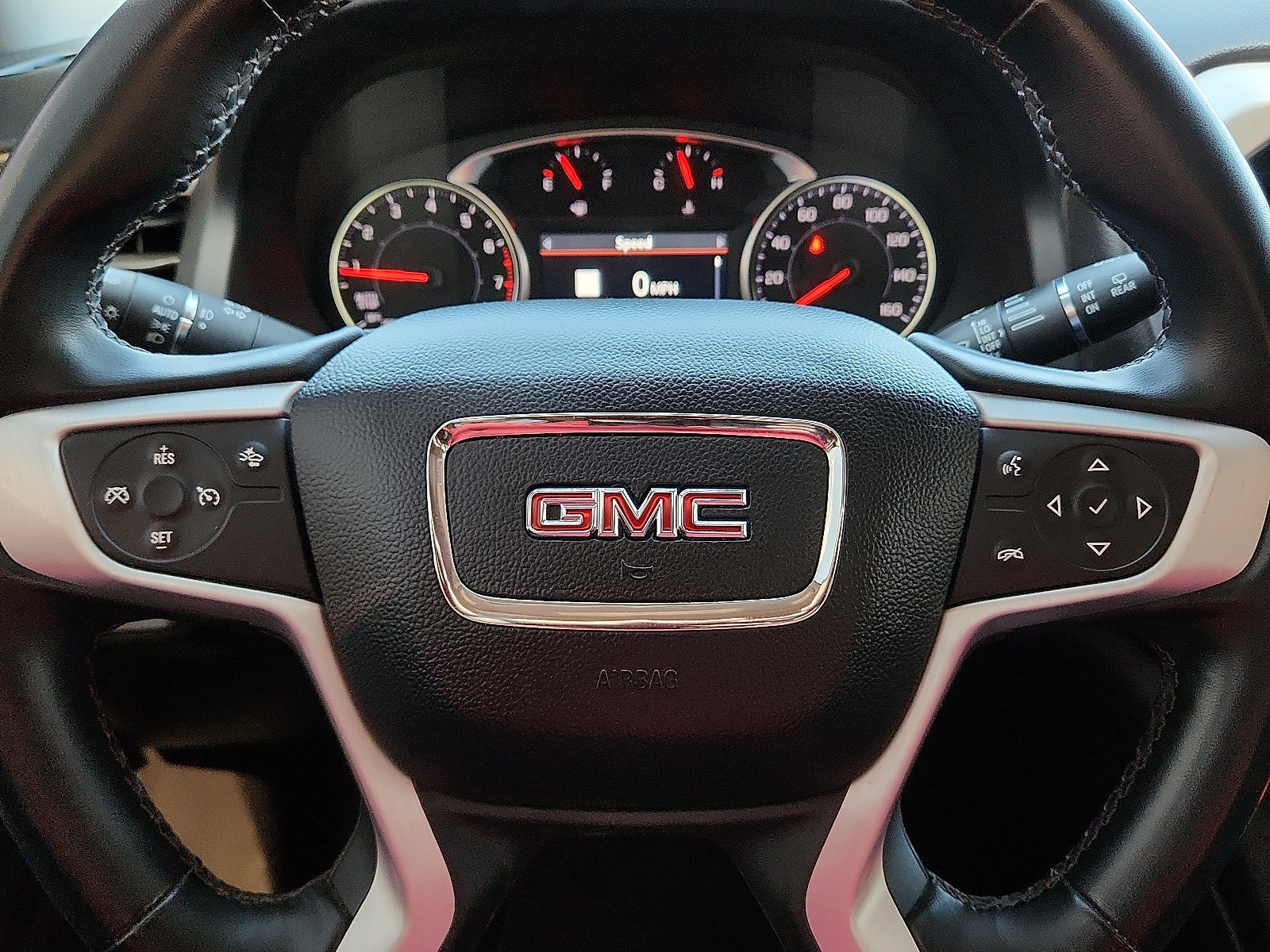 Used 2023 GMC Acadia SLT AWD/4WD image 25