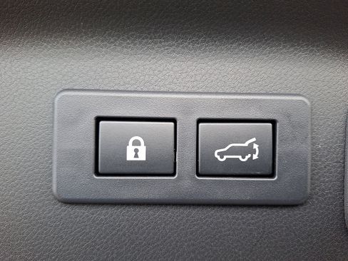 Certified 2025 Subaru Forester Limited image 30