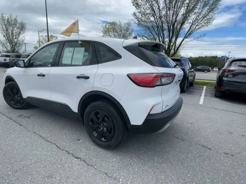 Used 2022 Ford Escape S AWD/4WD image 6