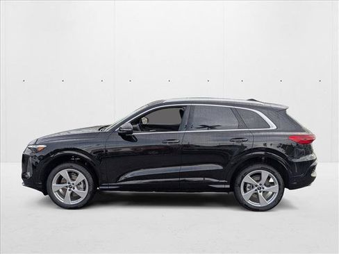 Used 2025 Audi Q5 Premium Plus w/ Premium Plus AWD/4WD image 8