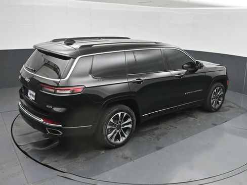 Used 2021 Jeep Grand Cherokee L Overland w/ Luxury Tech Group IV AWD/4WD image 42