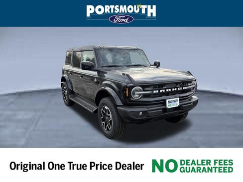 New 2025 Ford Bronco Outer Banks image 1