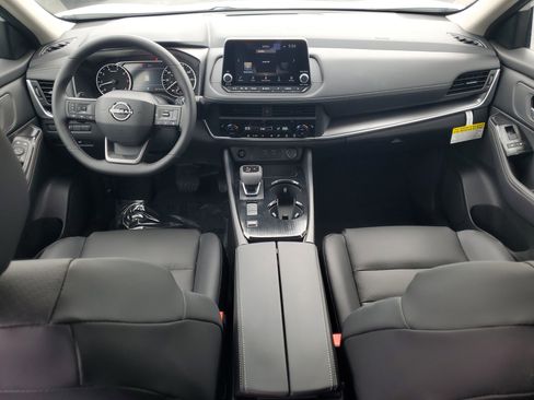 New 2026 Nissan Rogue SV image 10