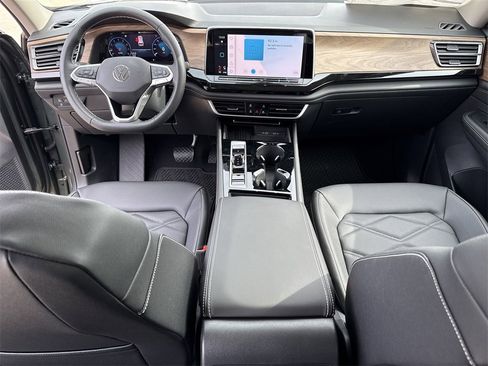 New 2026 Volkswagen Atlas SE image 24