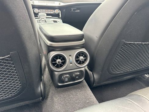 Used 2018 Kia Stinger GT2 RWD image 10