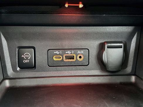 Used 2024 Nissan Sentra SV FWD image 16