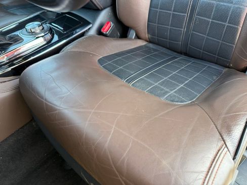 Used 2020 Nissan Armada Platinum w/ Platinum Reserve Package image 24