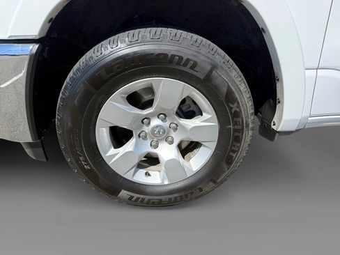 Used 2025 RAM 1500 Big Horn AWD/4WD image 9