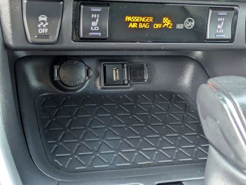 Used 2022 Toyota RAV4 XSE image 17