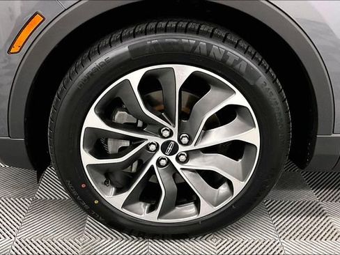 Used 2021 Lincoln Nautilus Reserve image 10