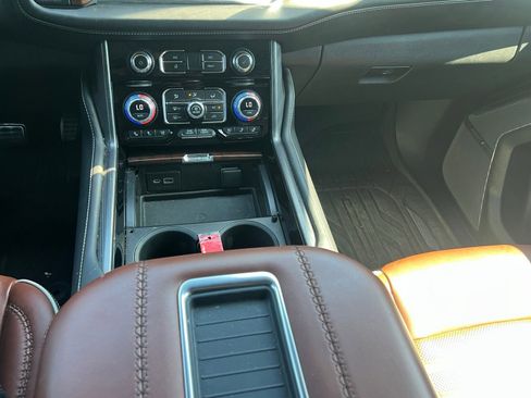 Used 2023 GMC Yukon Denali Ultimate image 41