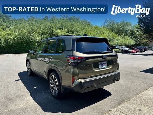 Used 2025 Subaru Forester Touring AWD/4WD image 10