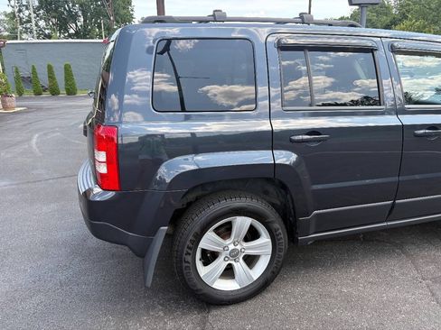 Used 2014 Jeep Patriot Latitude w/ All Weather Capability Group AWD/4WD image 3