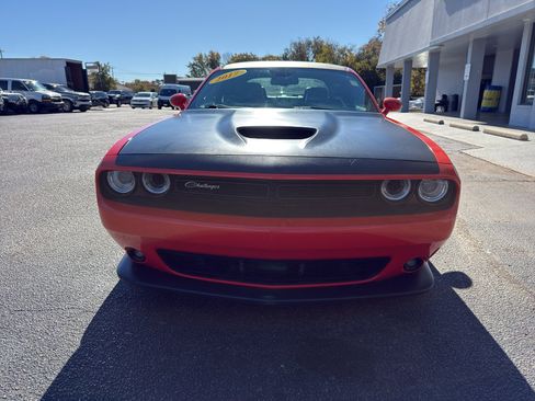 Used 2017 Dodge Challenger T/A image 3