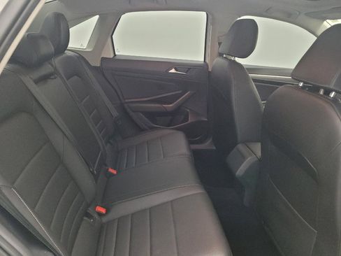 Used 2021 Volkswagen Jetta SE FWD image 19