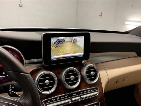 Used 2018 Mercedes-Benz C 300 Sedan image 22