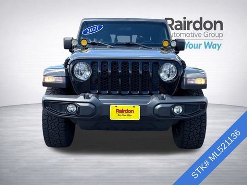Used 2021 Jeep Gladiator Sport AWD/4WD image 2
