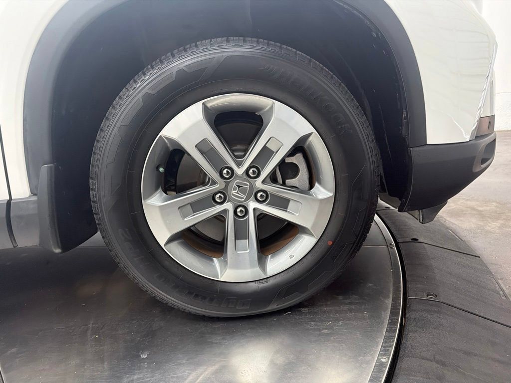 Used 2024 Honda Pilot EX-L image 11