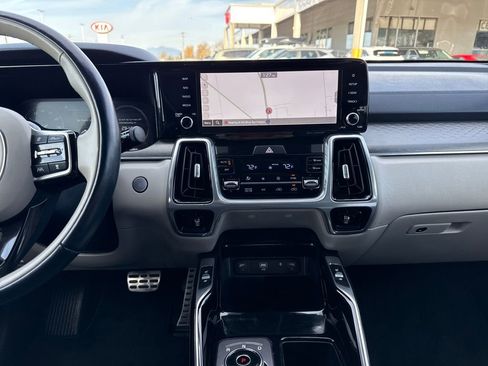 Certified 2023 Kia Sorento SX Prestige image 24