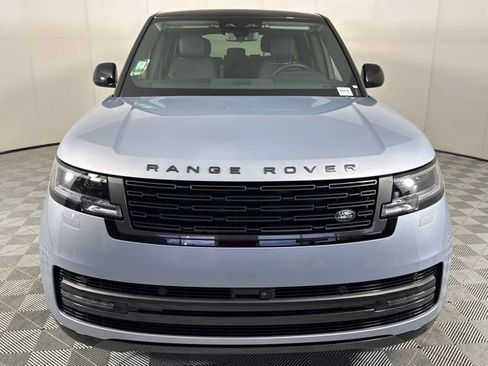 New 2026 Land Rover Range Rover Long Wheelbase SE AWD/4WD image 11