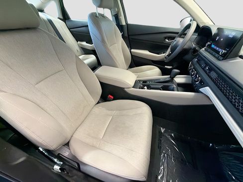 Used 2023 Honda Accord EX image 15