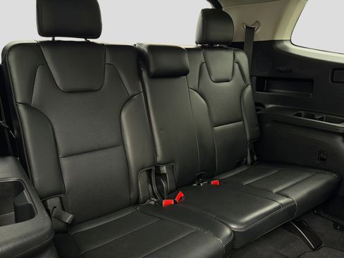 Used 2025 Kia Telluride S AWD/4WD image 24