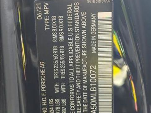 Used 2021 Porsche Macan image 29