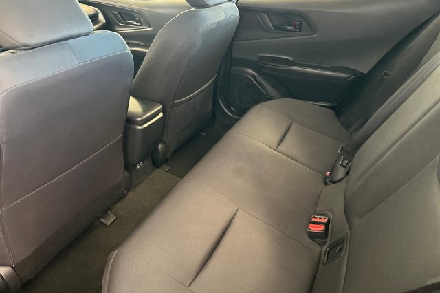 Certified 2025 Toyota Prius LE FWD image 16