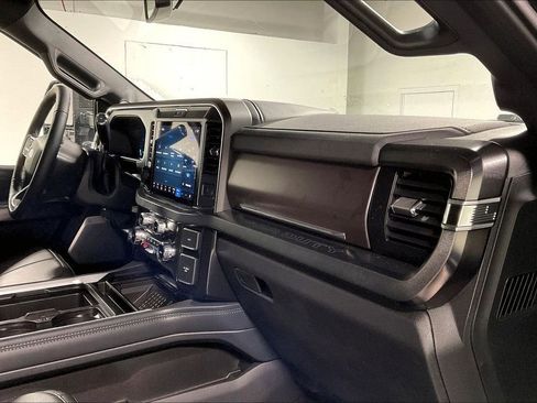 Used 2026 Ford F450 Platinum w/ FX4 Off-Road Package image 19